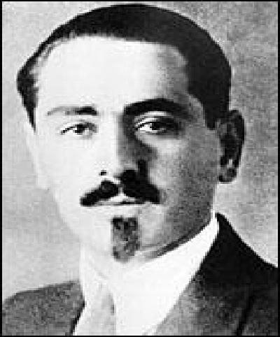 Давтян Я. Х. (1888 — 1938) — посол Советского Союза в Польше