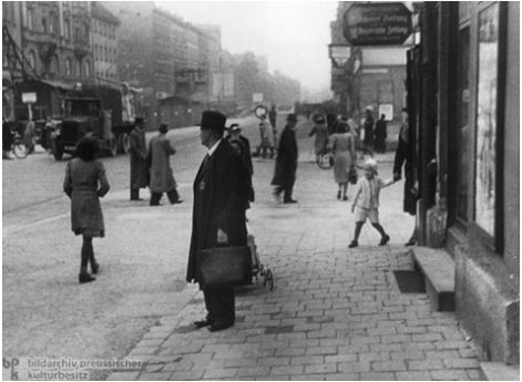 Еврей на улицах Праги