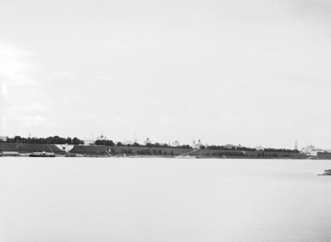 Общий вид с реки Волги. Ярославль.