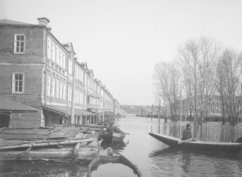 Нижегородская ярмарка во время половодья. Вид на Нижегородскую ярмарку. Нижний Новгород.