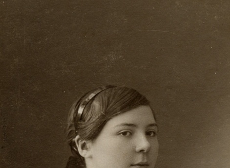 Портрет горничной Тони Лебедевой.