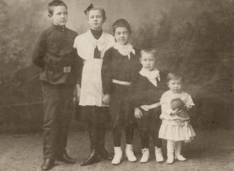 Фотография детей Лавровых