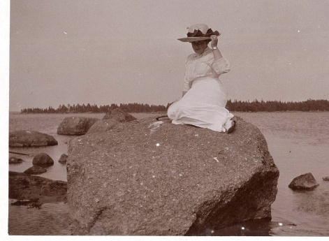 Портрет Анны Вырубовой в финских шхерах