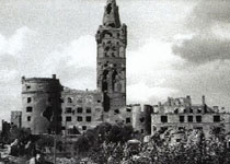 Королевский замок в 1945 г.