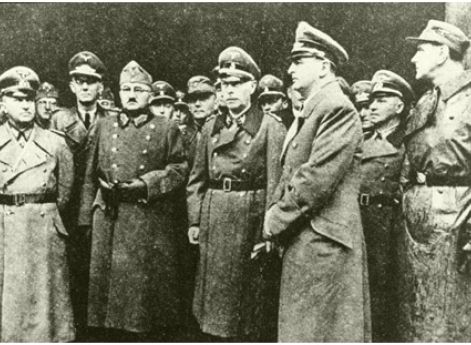 Отто Скорцени (1-й справа) в Будапеште после завершения операции «Фаустпатрон». 20 октября 1944 г.