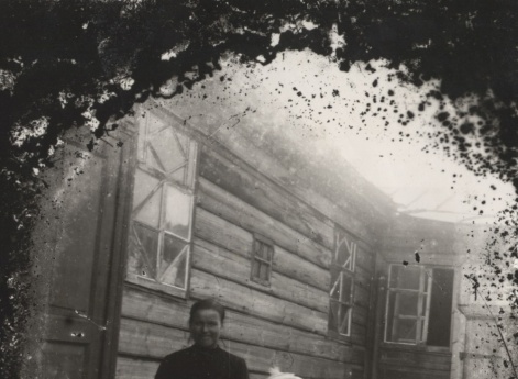 Касимов. Варка варенья на заднем дворе дома Наставиных.