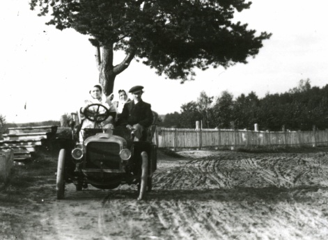 Первый автомобиль в Рыбинске