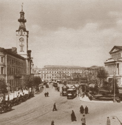 Мережковские прибывают в Варшаву