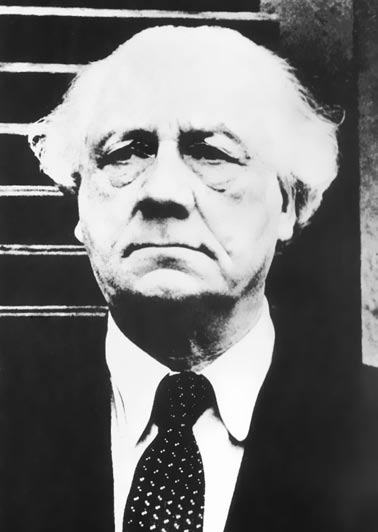 Получил «Русских поэтов». Совершенно замечательная книга, в которой оказались для меня несколько неожиданностей