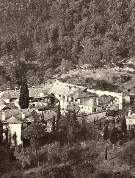 У иноков имяславцев нет оснований к отступлению ради учения об Именах Божиих от Православной Церкви