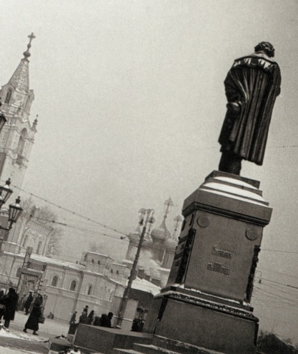Не дадите ли Вы нам для первого номера этой «Русской недели» Вашу лекцию о Пушкине в виде статьи