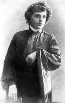 От марксистской лжесоборности, от декадентско-романтического индивидуализма иду к соборности мистического неохристианства