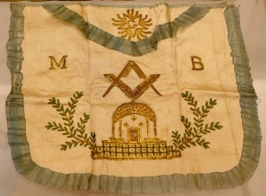 Будто б то только Правление и хорошо и там только народы благоденствуют, где Царствующая особа и окружающие ее суть Масоны