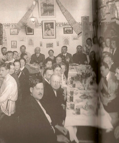 Дружеский ужин после доклада И.А. Ильина